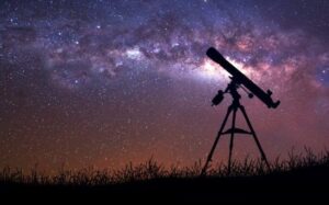 Why Stargazing Without A Telescope Feels So Relaxing: