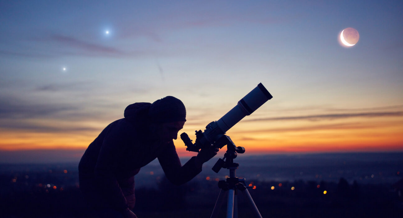 7 Amazing Saturn From a Telescope Views You Must See!