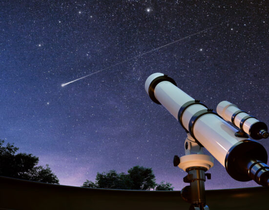 Nat Geo Telescope: 7 Amazing Features for Easy Stargazing!